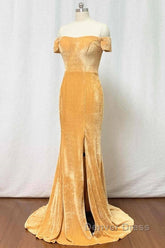 Mermaid Velvet Bridesmaid Dresses Off Shoulder Gold Wedding Formal Dresses